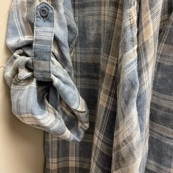 NWT Fab’ric Blue plaid open cardigan w hoodie sz M Comfy style See video - Picture 5 of 6